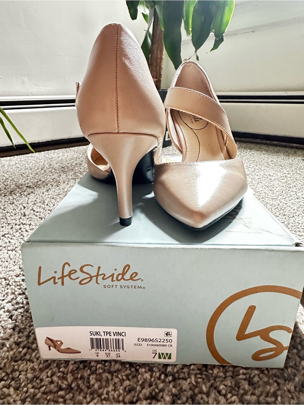 Life Stride Women's Blush/Nude Pointed-Toe Cross-Strap Heels